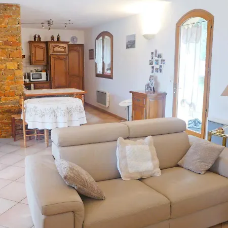 Holiday La Peguiere