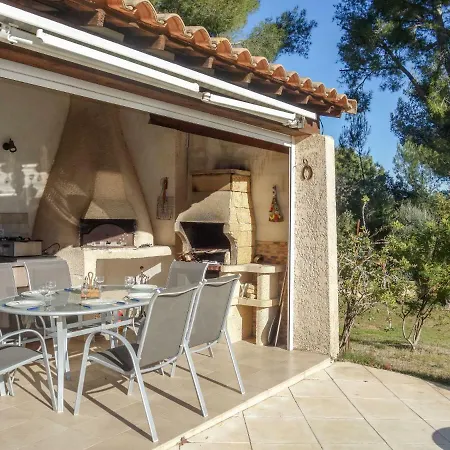 Holiday La Peguiere *